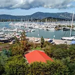 Martaki Elegant Gouvia Marina Appartement *