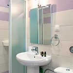 Martaki Elegant Gouvia Marina Appartement *