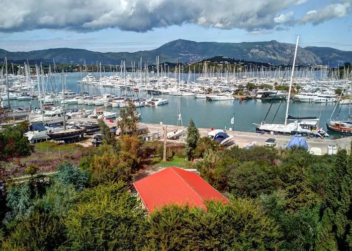 Martaki Gouvia Marina Διαμέρισμα *