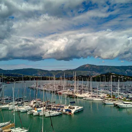 Seascape Elegant Gouvia Marina